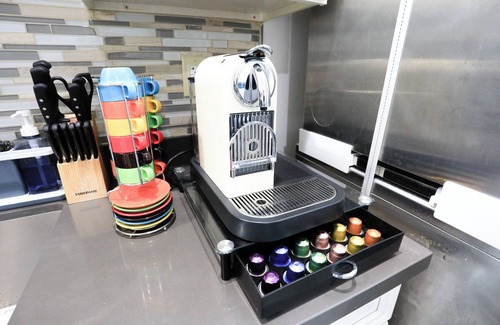 Sunnyvale West Apartment | Safe 2BR Apt w/AC/Washer/Dryer/EV on 1F-Sunnyvale