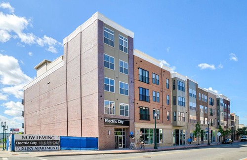 Schenectady Apartment | Safe and Secure Downtown location! Close to Proctors and Jay Street Market!