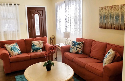 Long Branch House | *Safe & Clean*Full Kitchen*Smart TV’s*5min→Beach