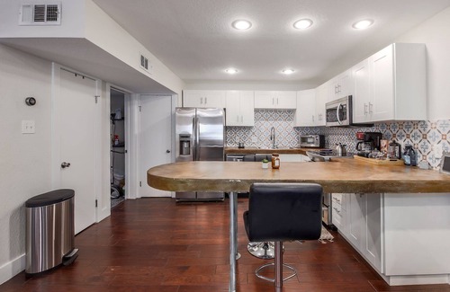 West End Condo | Safe & Quiet Oasis in DT ~Perfect Location~