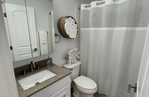Safety Harbor Apartment | Safety Harbor Hide Away’s newest addition! Introducing ‘The Manhattan’!