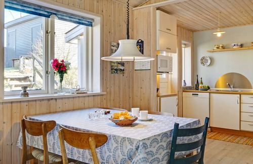 Vibæk Strand House | "Safir" - 800m from the sea by Interhome