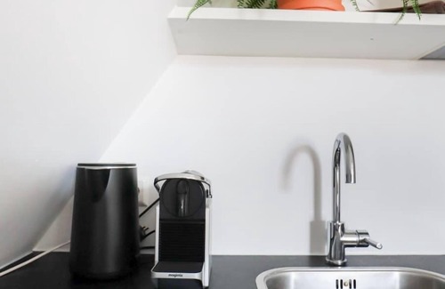 Oude Westen Apartment | Saftliving Summary: D