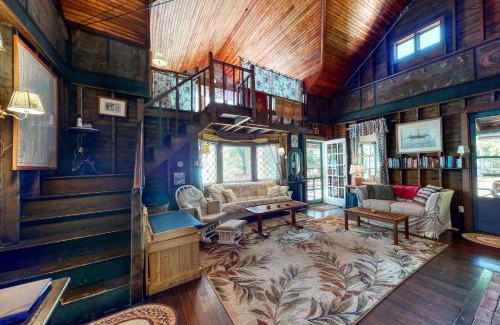 Brunswick House | Saganook