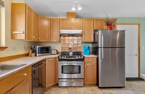 Mountain View District House | Sage Country Retreat - ADA Accessible - Pets Ok!