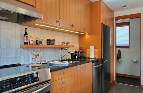 Ladd's Addition Cottage | Sage Guest House in Historic Ladd's Addition