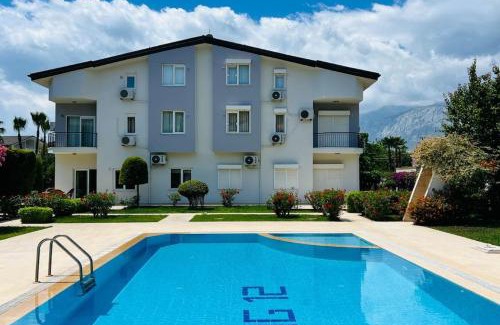 Kiris Villa | Sahile yakın havuzlu villa