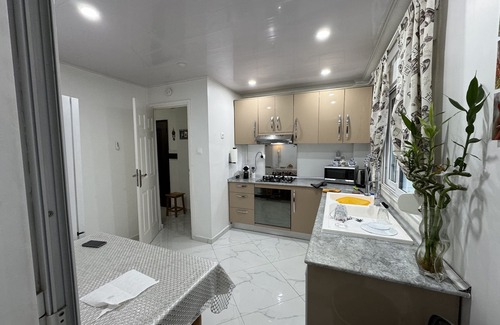 Hydra Apartment | Said Hamdine Sidi Yahia Algiers