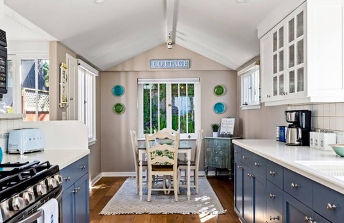 Pacific Grove House | Sailaway - Pacific Grove House - Attention Sea Gazers!