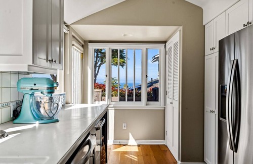 Pacific Grove House | Sailaway - Pacific Grove House - Attention Sea Gazers!