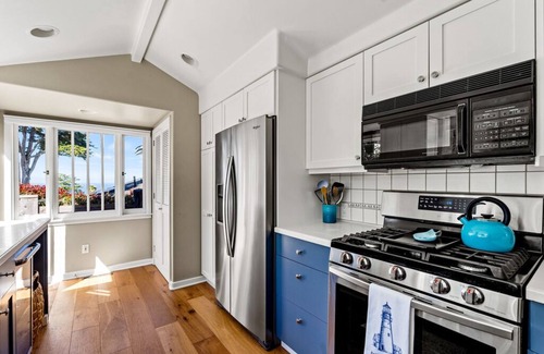 Pacific Grove House | Sailaway - Pacific Grove House - Attention Sea Gazers!