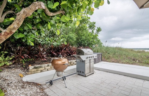 Whitney Beach Cottage | Sailfish Gulf Suites #4, Garden Views, Steps from the Beach