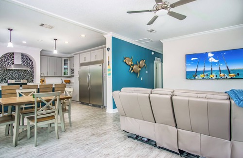 Cutthroat Harbor Estates House | Sailfish Retreat | 3 bed, 2 bath canalfront home on Cudjoe Key