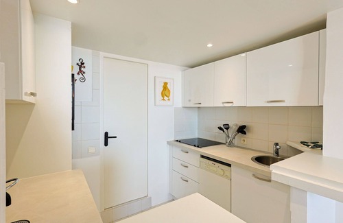 Old Town Apartment | Sailing Apartment by Halldis