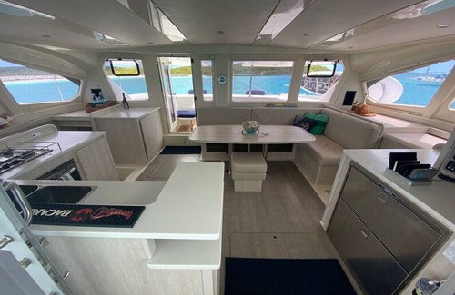 Rokers Point Boat Rental | Sailing Catamaran from Exuma island
