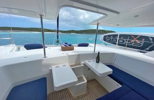 Rokers Point Boat Rental | Sailing Catamaran from Exuma island