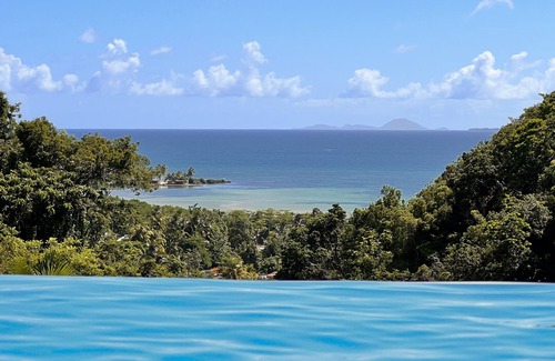 Le Gosier Villa | Sailing Gray, charming villa and tranquility, sea view