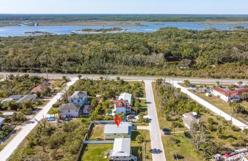 Marineland Acres House | Sailing Mood
