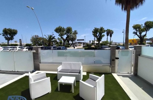 Alba Adriatica Apartment | SAILING SUITE APARTMENT WITH BEACHFRONT GARDEN