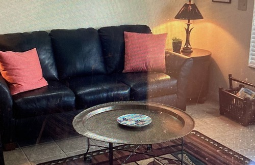 Cedar Key Apartment | Sailor's Choice - NON SMOKING Apartment in Downtown Cedar Key with Gulf Views!n
