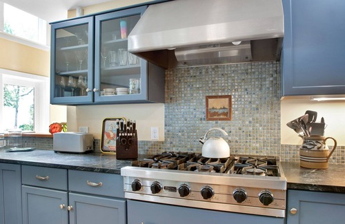 Tenants Harbor House | Sailor's Valentine: Bayfront Home on Private Beach and Hot Tub!