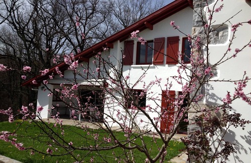 Ciboure House | Saint-Jean-de-Luz - Ciboure: a haven of peace between sea and mountain.