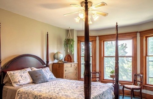 Lakeshore House | Saint Lad's Heritage Farm