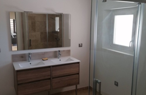 Saint-Marcel-d'Aredeche Apartment | Saint Marcel d' Ardèche Appartement de 70m2