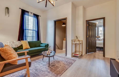 Summit - University Apartment | Saint Paul Getaway ~ 2 Mi to Allianz Field!