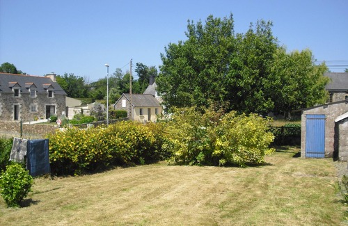 Plouezec House | Saint-Paul house with beautiful land near quiet beaches
