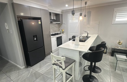 Marsden Park House | SairParadise luxuries and affordable stay for all families and couples .