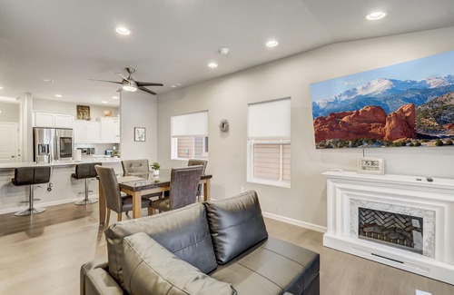 Southeast Colorado Springs House | Sakura Springs