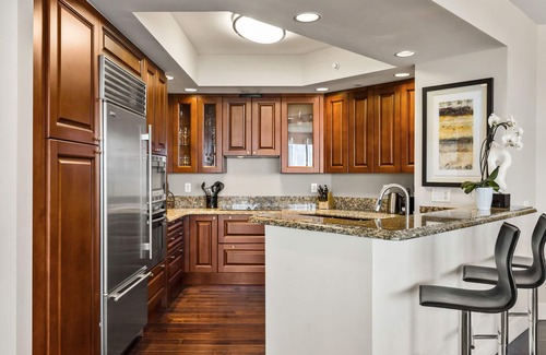 Singer Island Condo | SALE on Ritz multi million lux 24th flr -infinity pool on private beach, gym