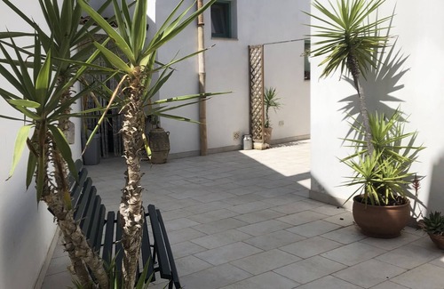 Calimera House | Salento: mini house with court in historic center 13km from the sea