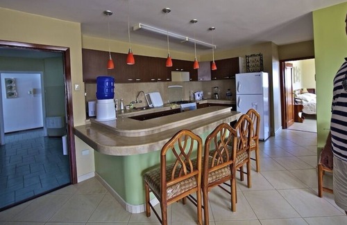 Salinas Apartment | Salinas, Ecuador Apartment on the Ocean