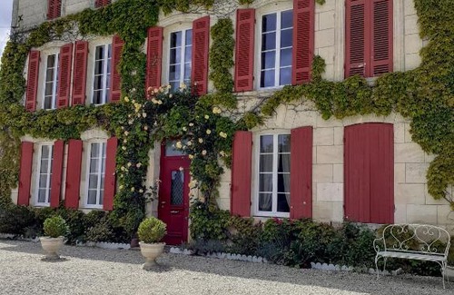 Rouffignac Villa | Salle de réception et hébergements