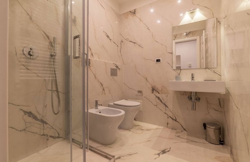 Sallustiano House | Sallustian Guest House Purple Room x2! NEW