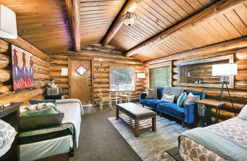 Hope Cabin | Salmon Trail Cabin - a sunny log cabin in historic Hope, Alaska