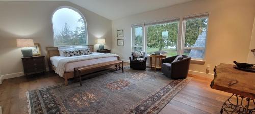 Port Angeles Bed & Breakfast | Salt and Cedar Bed and Breakfast