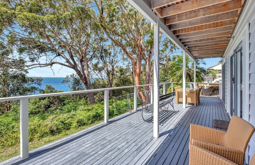 Port Stephens Council House | Salt and Serenity - A modern property with ocean views