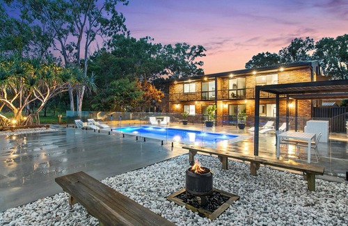 Traviston Apartment | Salt & Stone Villa on the beach - Villa 1 of 4
