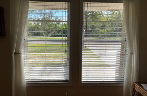 Venice House | Salt water pool house near beach for monthly rental