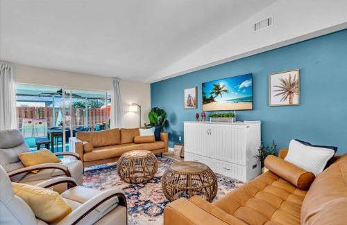 Whitfield House | Saltwater Siesta Pool Games & Family Fun Awaits!