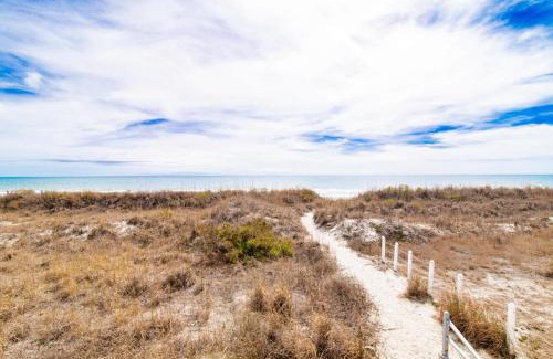 Windy Hill House | Salty Seahorse Oceanfront w Pool