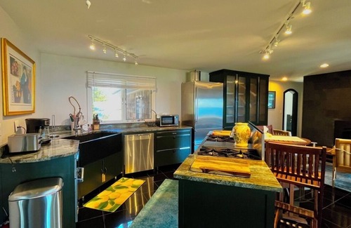 Port Clyde House | Salty Seas, stunning home with high-end fixtures & sweeping ocean views