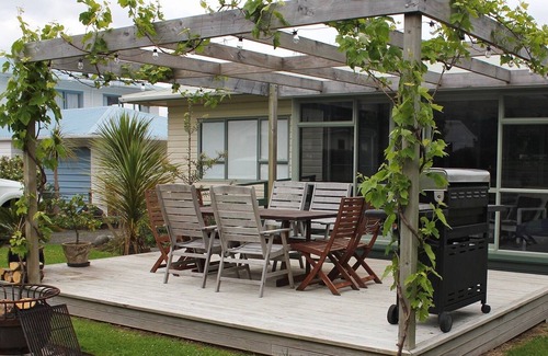 Coromandel House | Salty Yarns - Boat Parking available