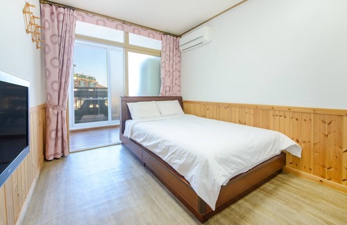 Samcheok House | Samcheok sky Pension
