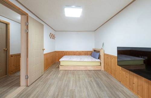 Samcheok House | Samcheok sky Pension