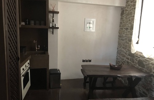 Karlovassi House | SAMOS MARIAS STONE HOUSE 1