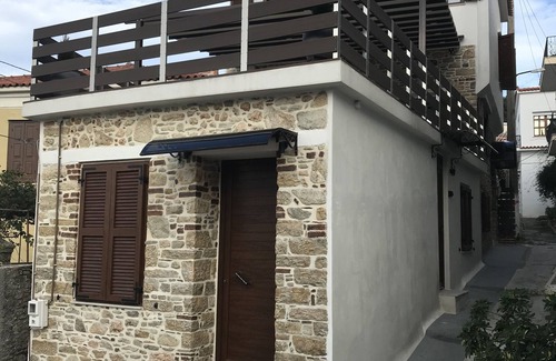 Karlovassi House | SAMOS MARIAS STONE HOUSE 1